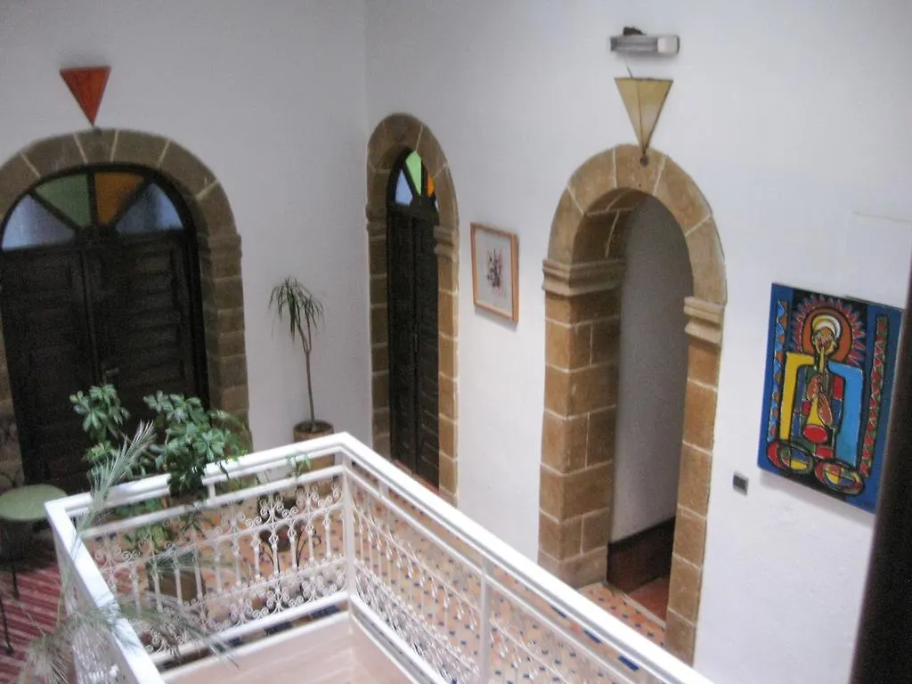 Riad Le Grand Large Εσαουίρα
